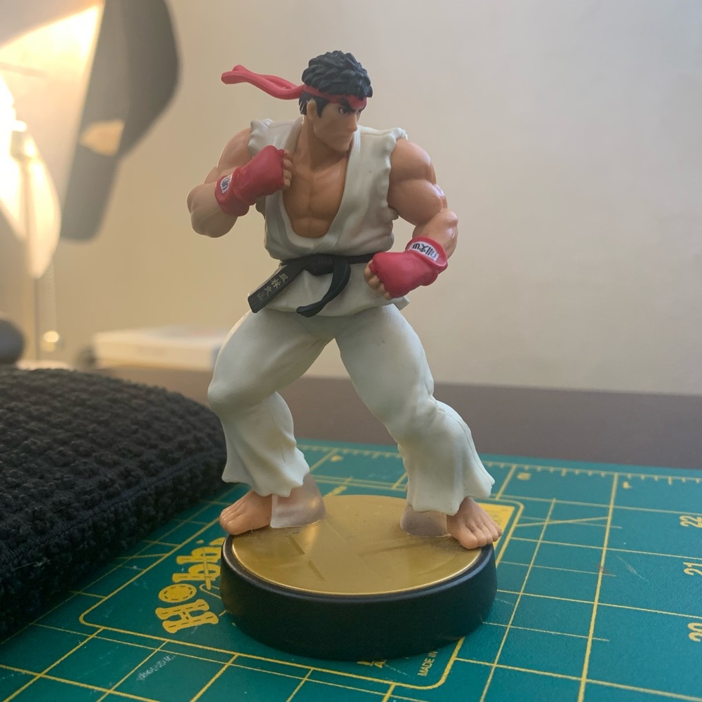 Ryu Amiibo (Smash Brothers series) - LIKE NEW / Pre-owned -